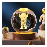 Astronot Tasarımlı Işıklı Cam Küre Kod 52